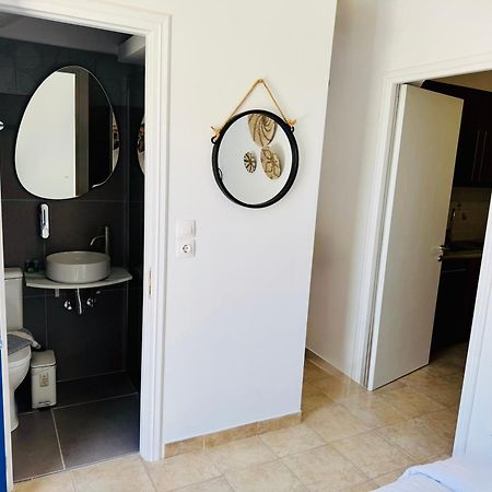 Villa Jenny Stylianou Spetses Town Bagian luar foto