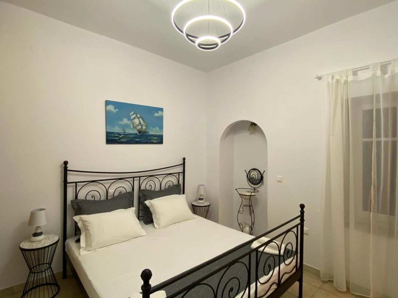 Villa Jenny Stylianou Spetses Town Bagian luar foto